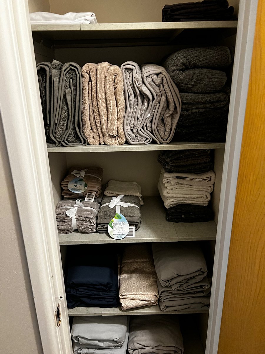 Towel closet