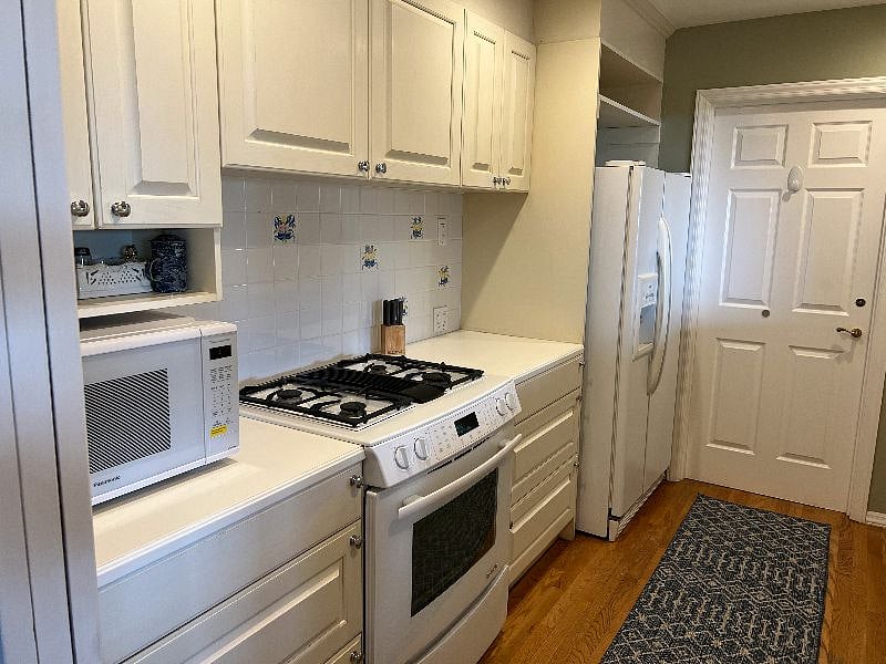 Furnished Finder property 460342_1 photo 11