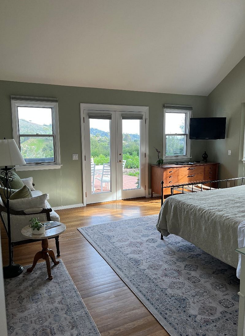 Furnished Finder property 460342_1 photo 17