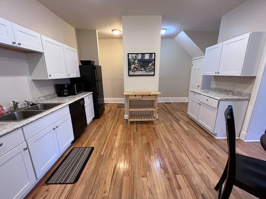 Furnished Finder property 460354_1 photo 3