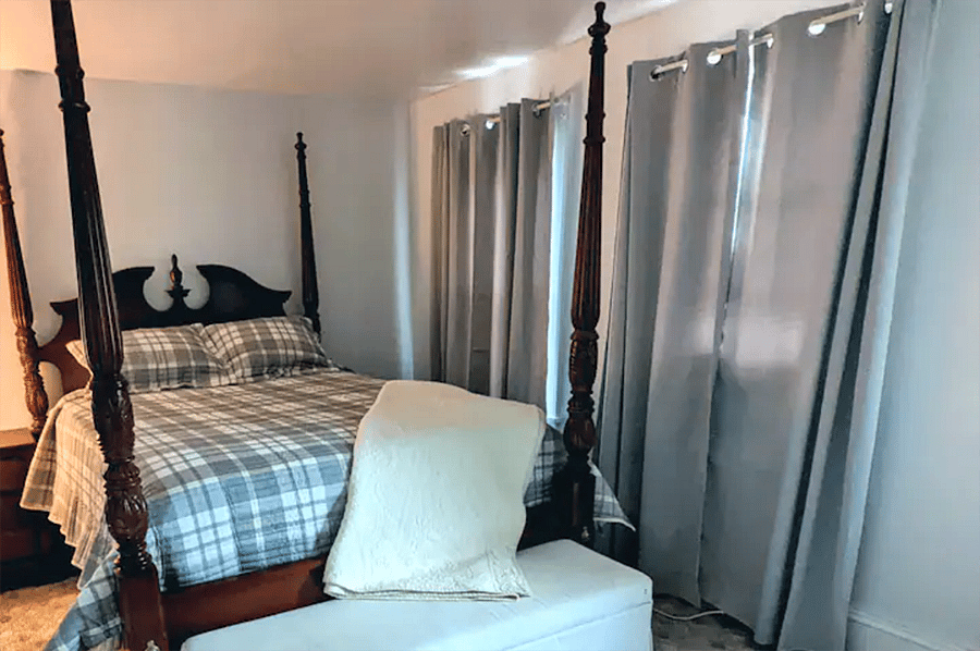 Corner Renew bedroom