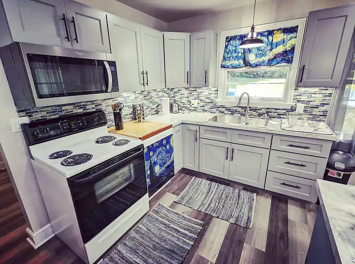 Grandview kitchen