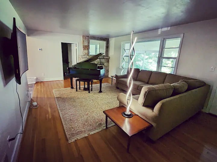 Grandview living room