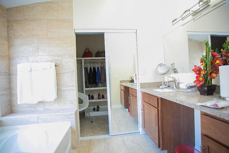 Furnished Finder property 460405_1 photo 8