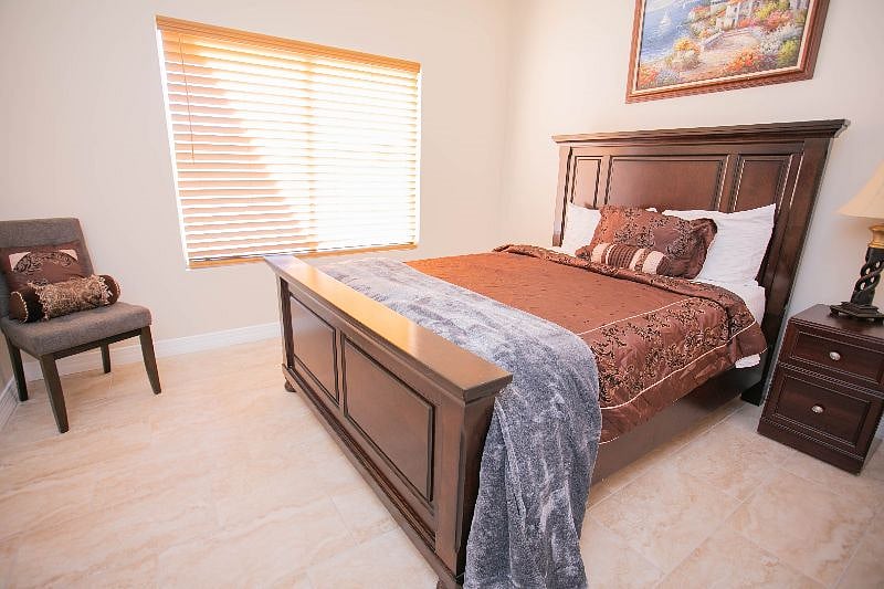 Furnished Finder property 460405_1 photo 11