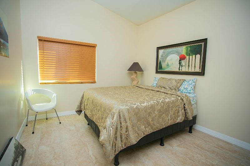 Furnished Finder property 460405_1 photo 13
