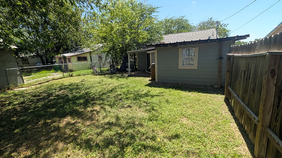 Furnished Finder property 460409_1 photo 17