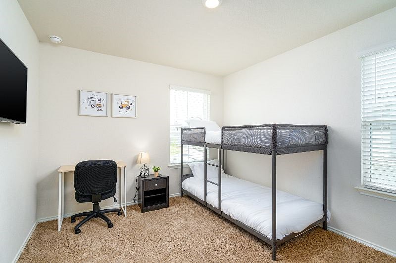 Furnished Finder property 460427_1 photo 8