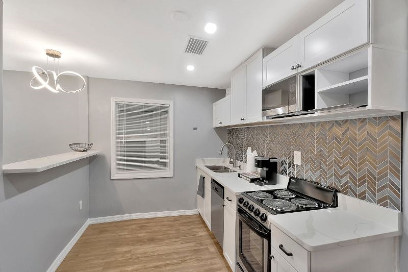 Furnished Finder property 460438_1 photo 3