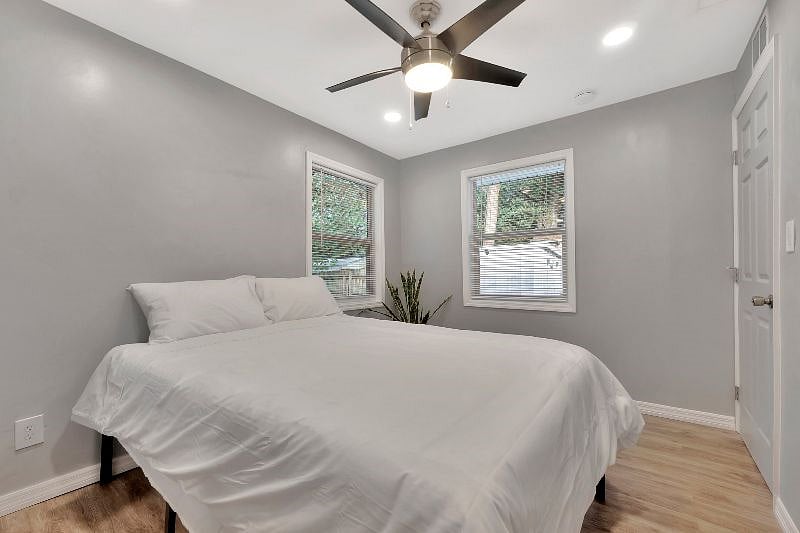 Furnished Finder property 460438_1 photo 4