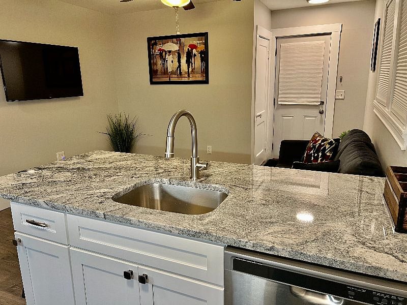Furnished Finder property 460440_1 photo 3