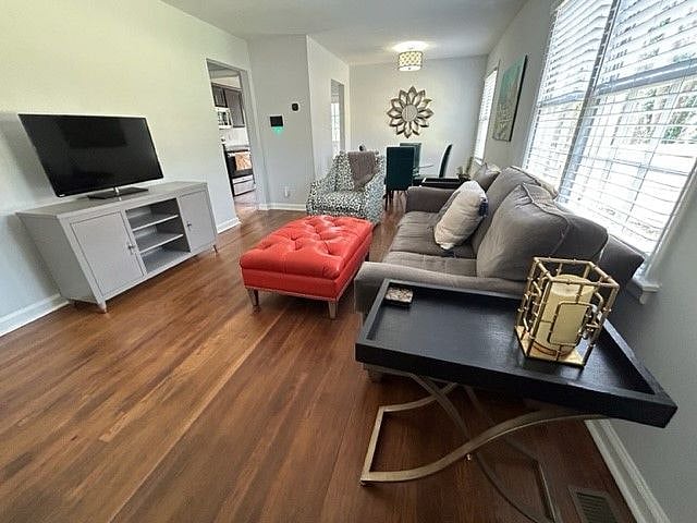 Furnished Finder property 460498_1 photo 16