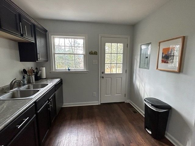 Furnished Finder property 460498_1 photo 13