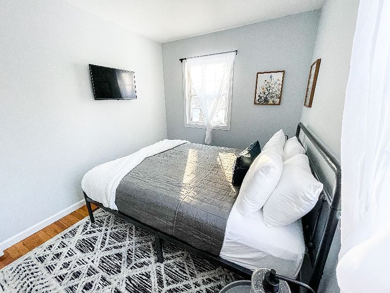 Furnished Finder property 460511_1 photo 22