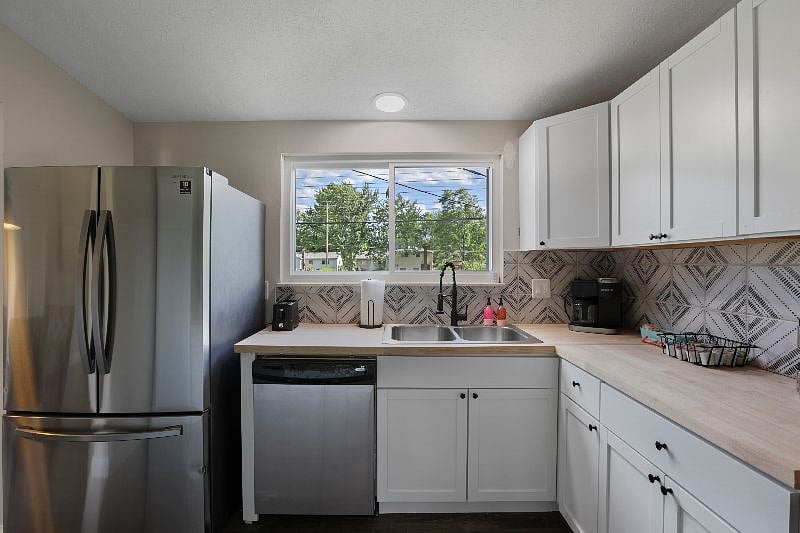 Furnished Finder property 460525_1 photo 14