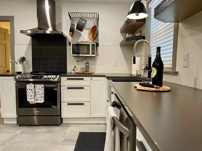 Furnished Finder property 460571_1 photo 23