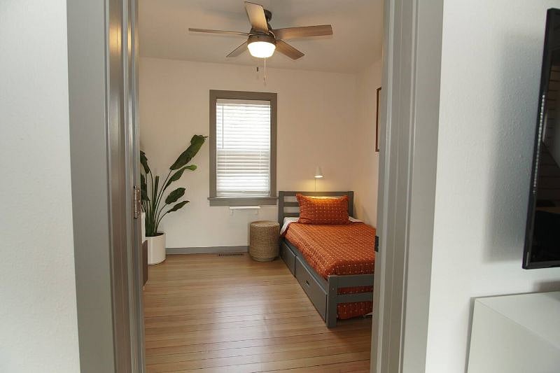 Furnished Finder property 460571_1 photo 52