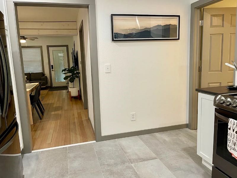 Furnished Finder property 460571_1 photo 54