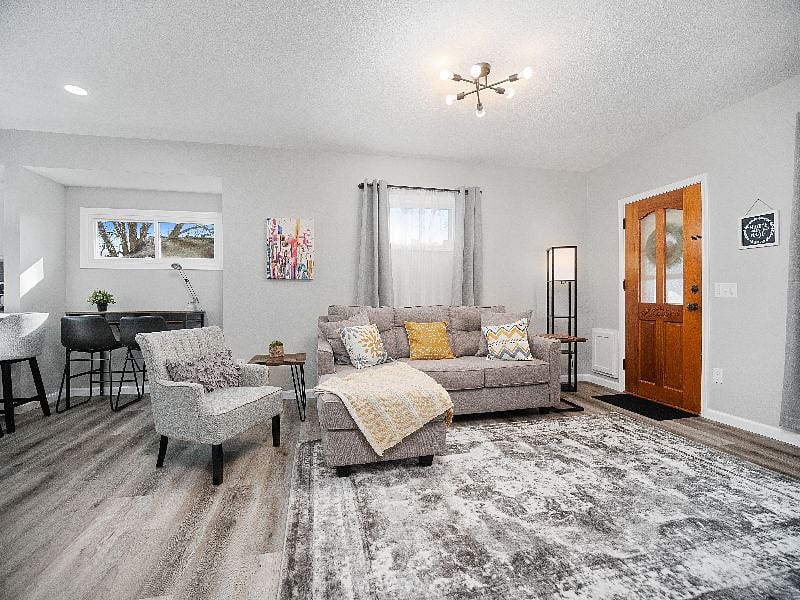 Furnished Finder property 460587_1 photo 3