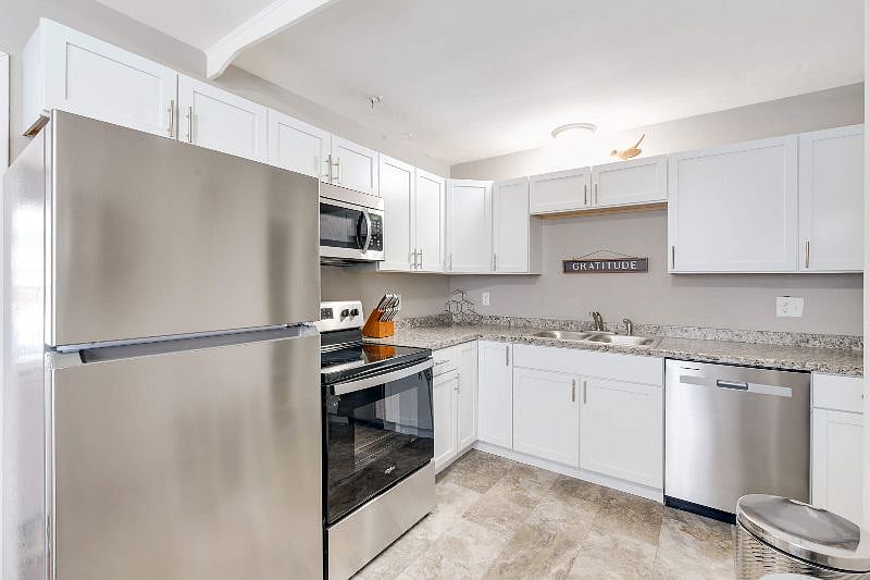 Furnished Finder property 460591_1 photo 12