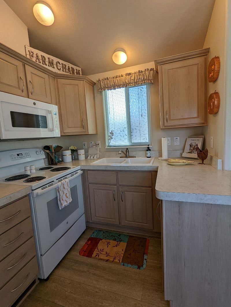 Furnished Finder property 460607_1 photo 13