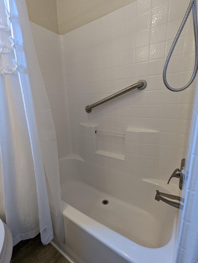 Furnished Finder property 460607_1 photo 22