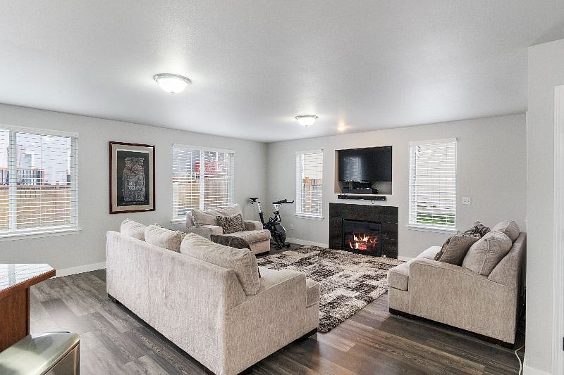 Furnished Finder property 460767_3 photo 7