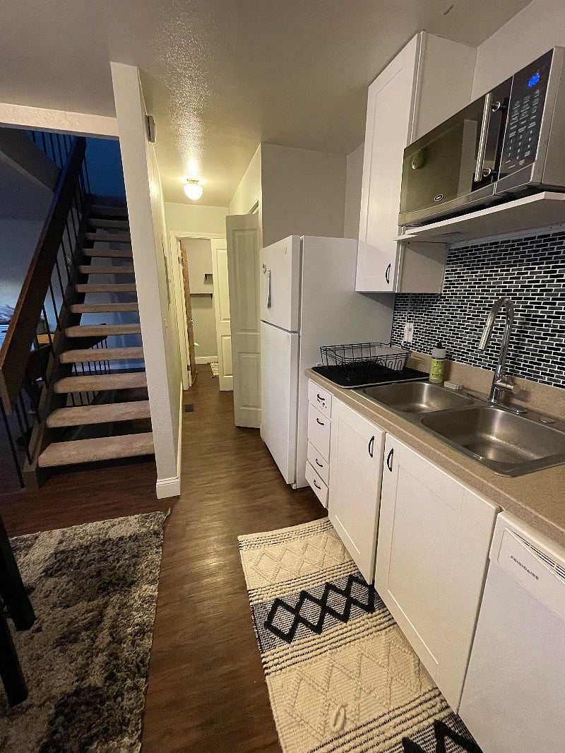 Furnished Finder property 460889_1 photo 8