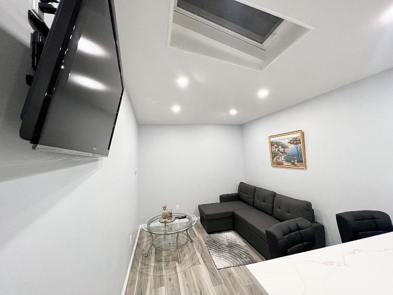 Furnished Finder property 460983_1 photo 9