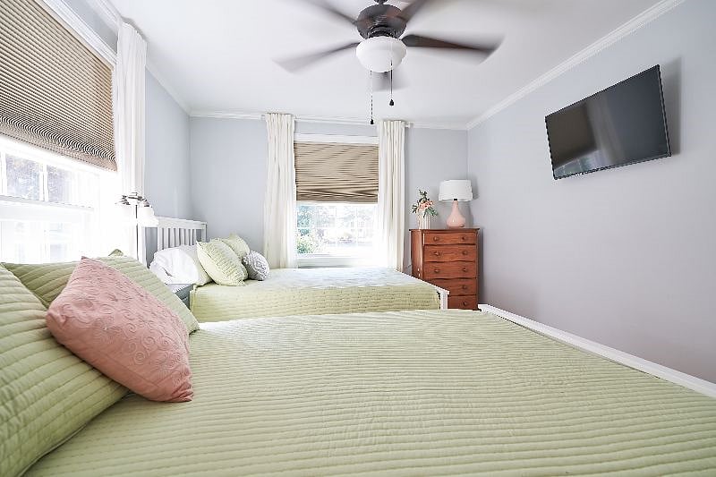 Bedroom #1 - 2 queen beds - memory foam mattresses wall mounted TV with over 500 things to watch.