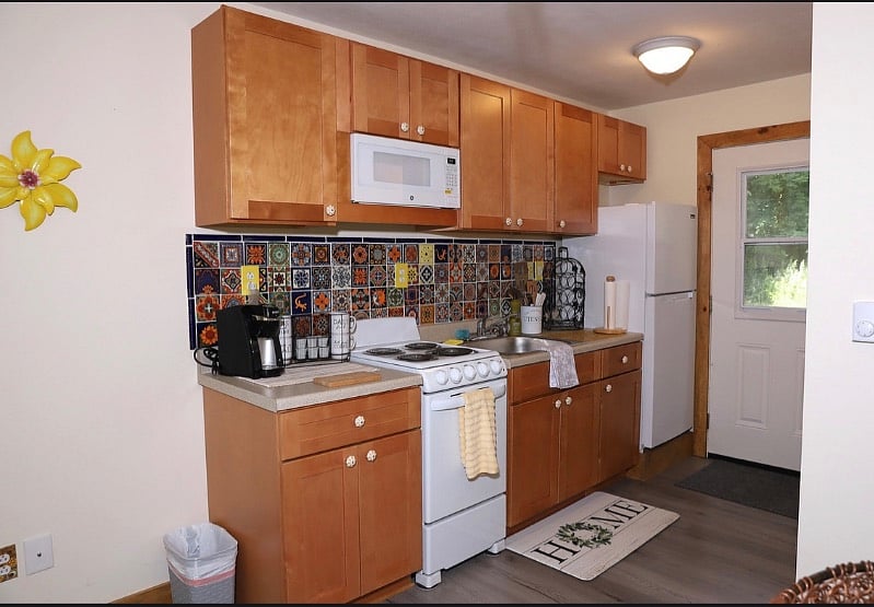Furnished Finder property 461022_1 photo 7