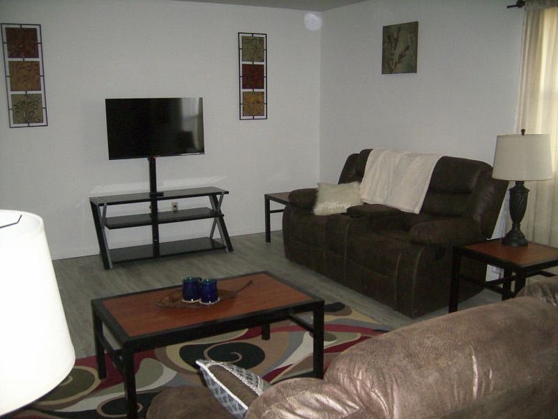 Furnished Finder property 461067_2 photo 9