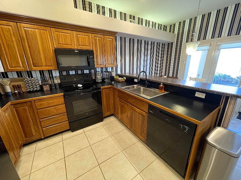Furnished Finder property 461090_1 photo 24