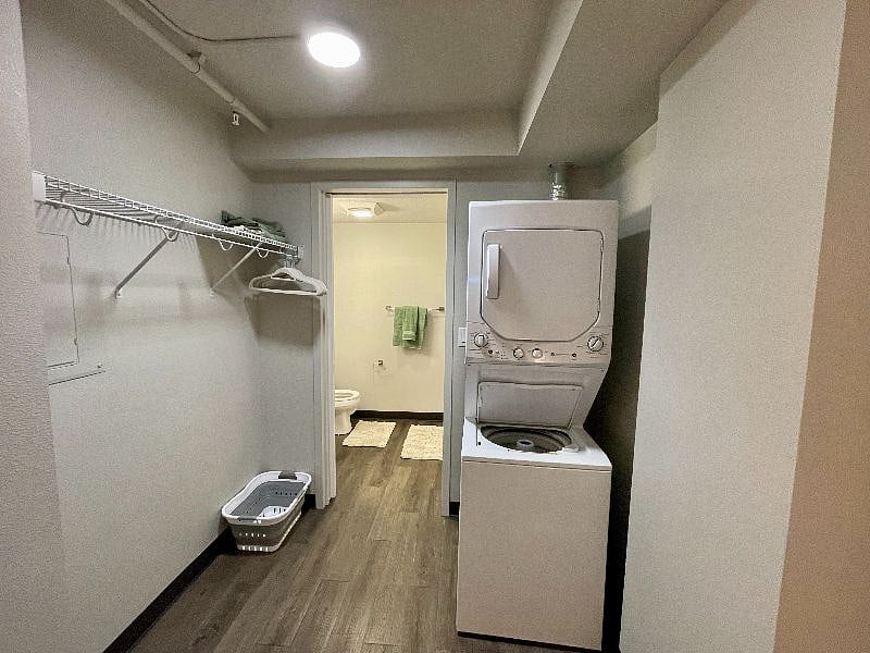 Studio Unit - $1,095
