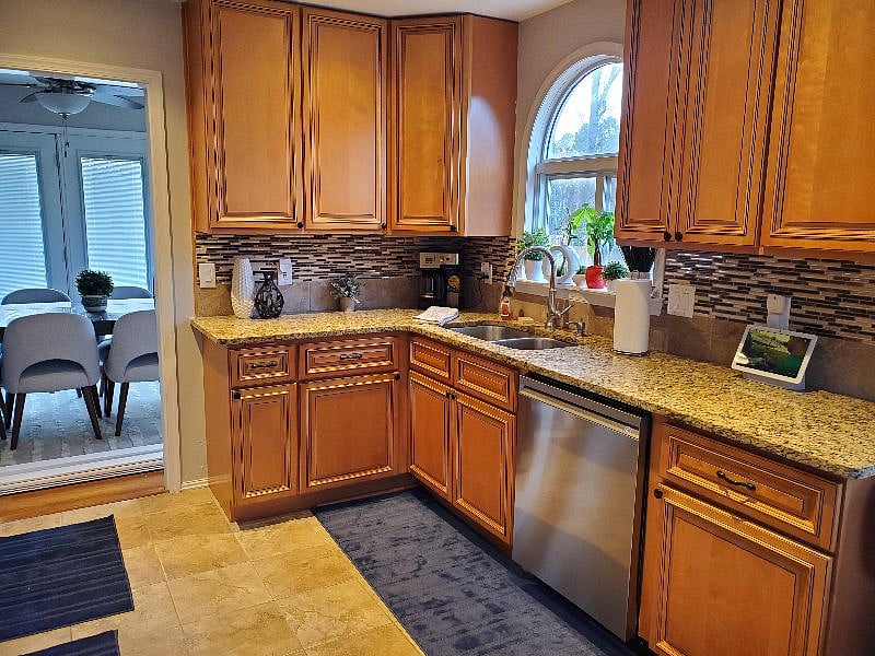 Furnished Finder property 461387_1 photo 8