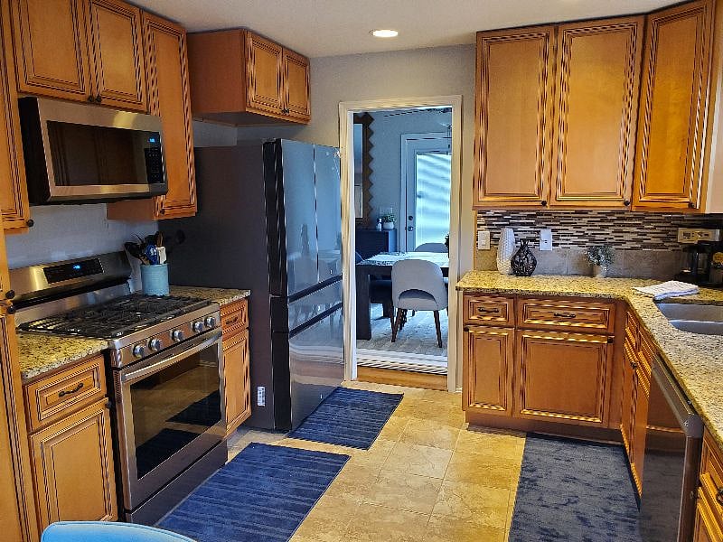 Furnished Finder property 461387_1 photo 9