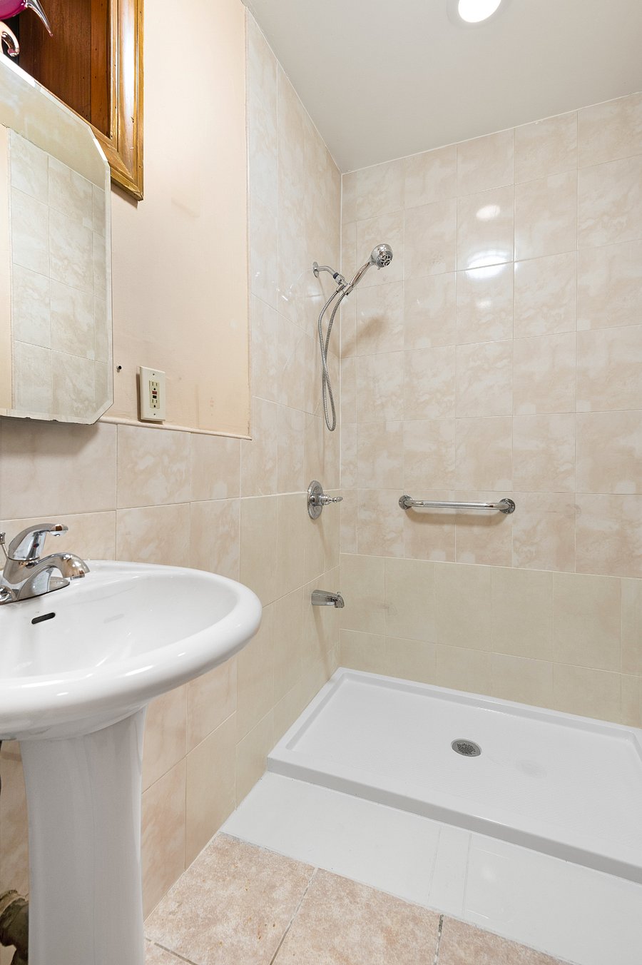 Furnished Finder property 461399_1 photo 7