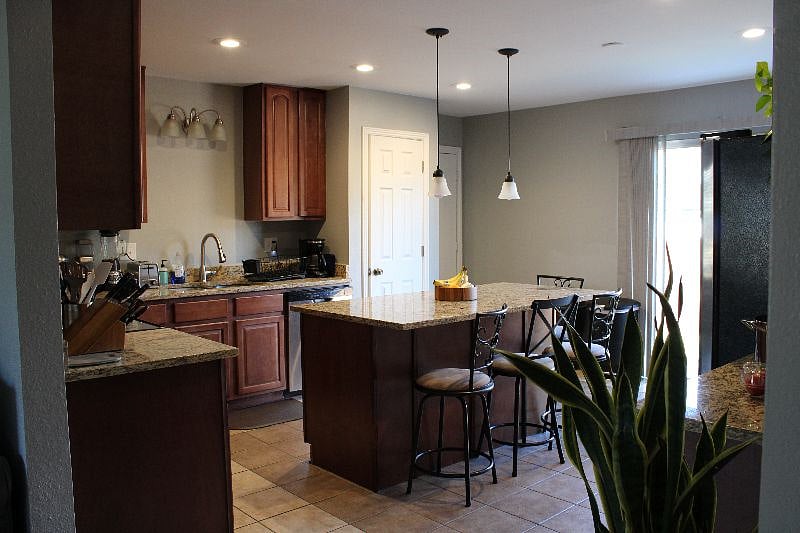 Furnished Finder property 461412_1 photo 8