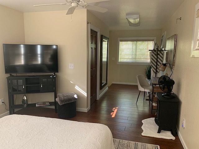 upstairs sitting room

