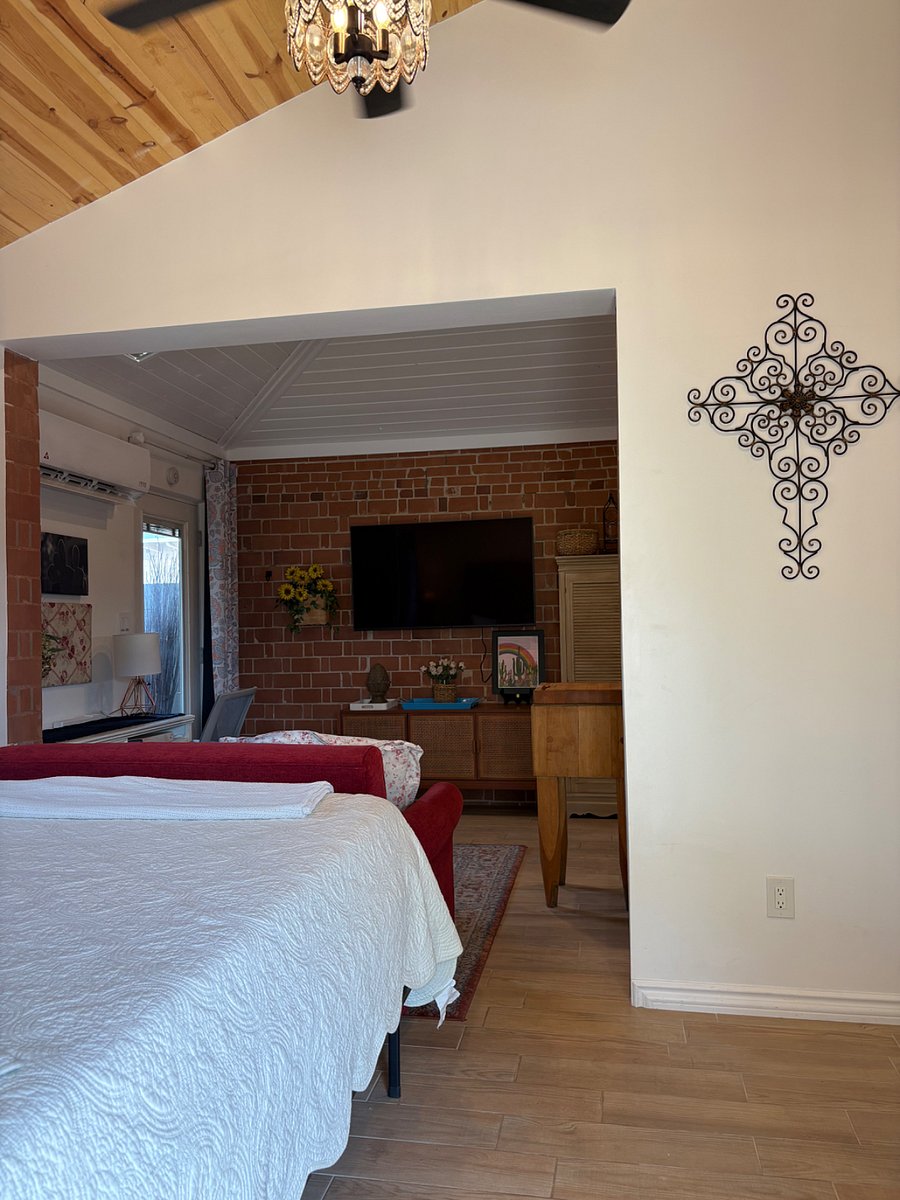 Furnished Finder property 461516_1 photo 40