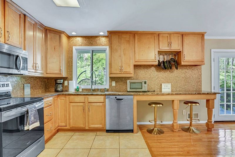 Furnished Finder property 461616_1 photo 16
