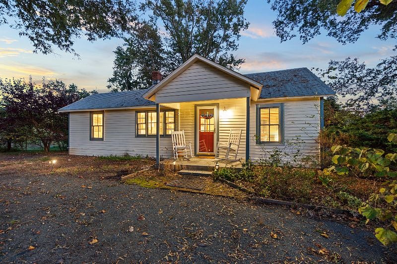Furnished Finder property 461662_1 photo 2