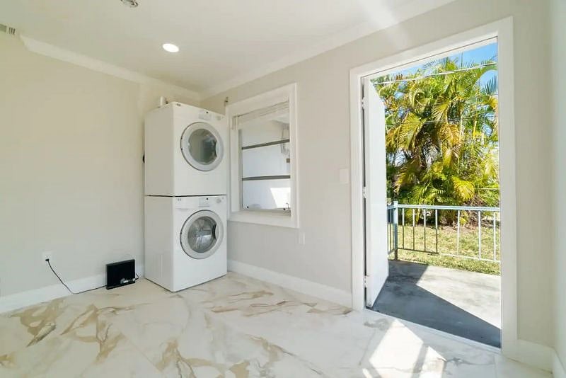 Furnished Finder property 461790_1 photo 18