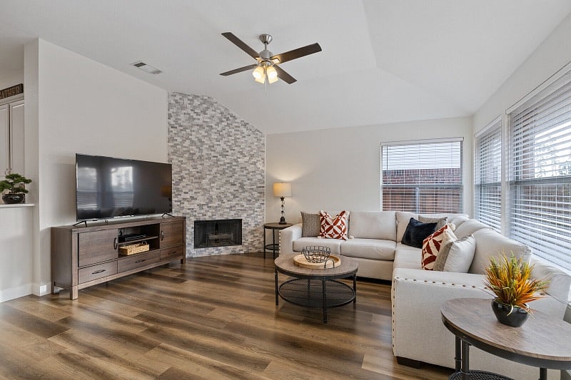 Furnished Finder property 461795_1 photo 3