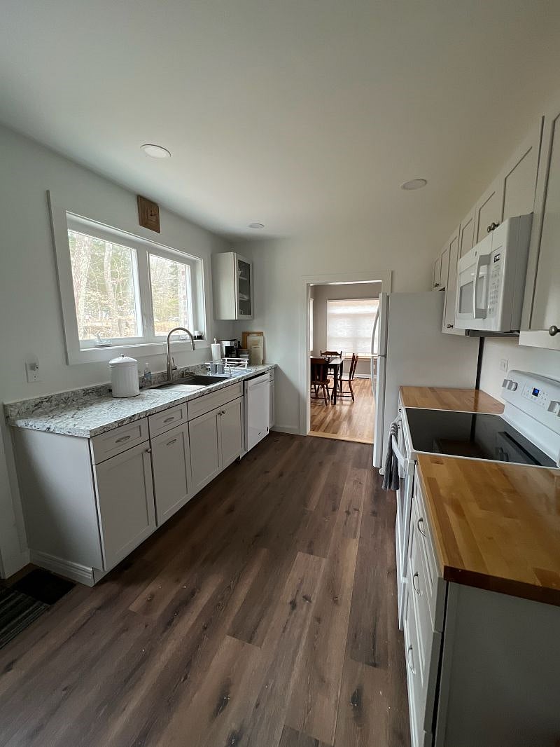 Furnished Finder property 461824_1 photo 4