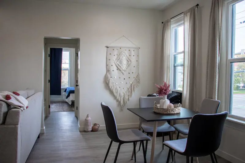 Furnished Finder property 461826_1 photo 3