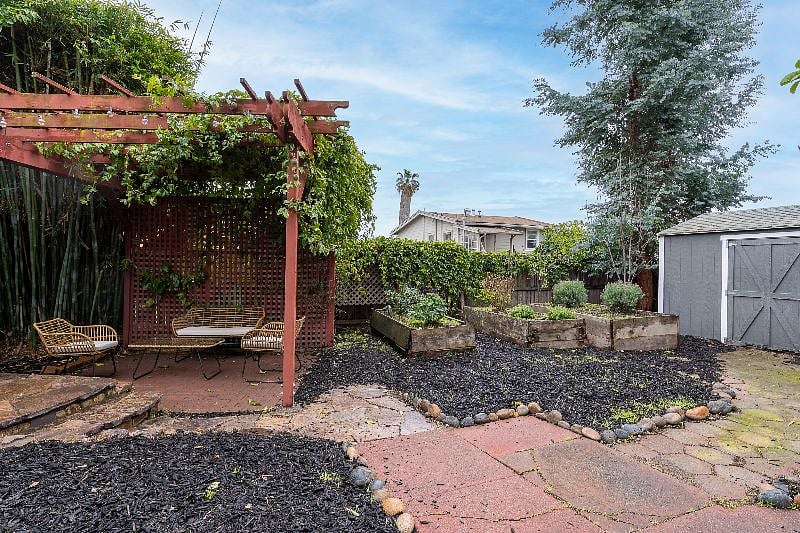 Furnished Finder property 461951_1 photo 29