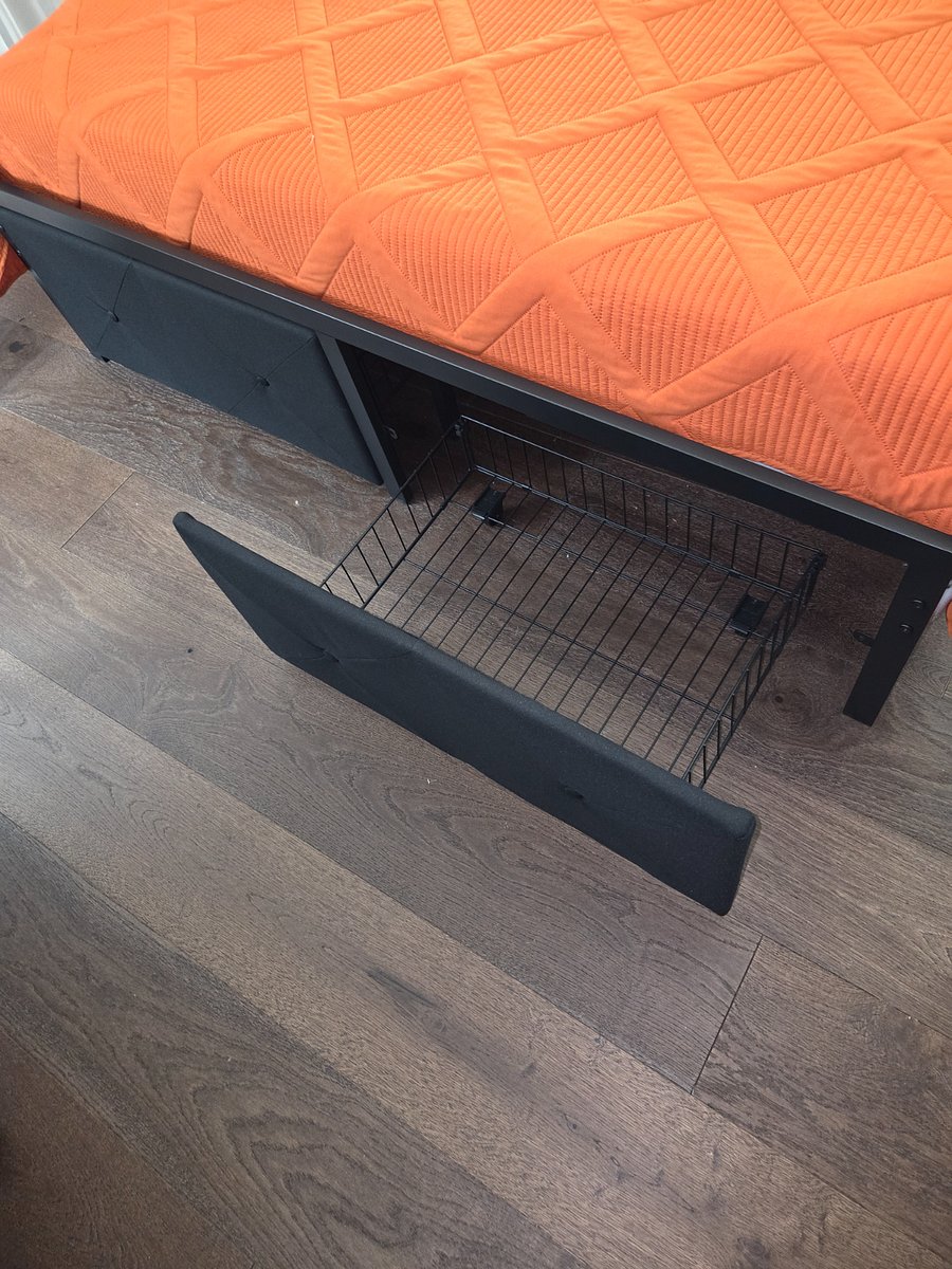 Drawers under bed