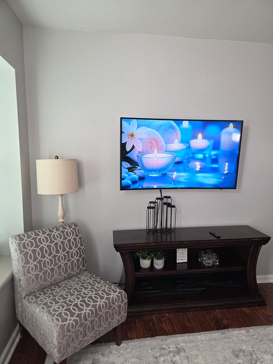 Furnished Finder property 462059_2 photo 3