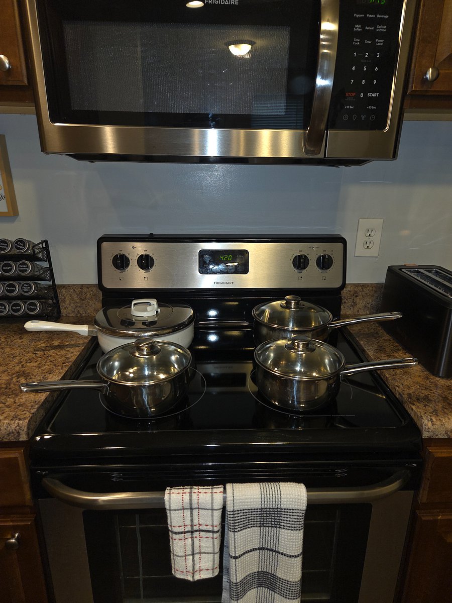 Furnished Finder property 462059_2 photo 11